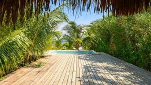 Κήπος έξω από το Coral Views Resort - Villa uMaMi