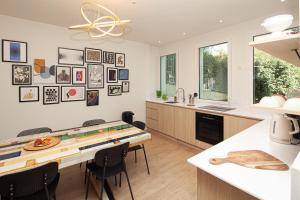 Fotografie z fotogalerie ubytování FINESTATE Coliving Mairie d'Issy v destinaci Issy-les-Moulineaux