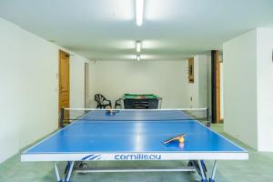 Stolní tenis v ubytování Ca Na Llorença nebo okolí