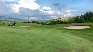 Golf v apartmánu nebo okolí