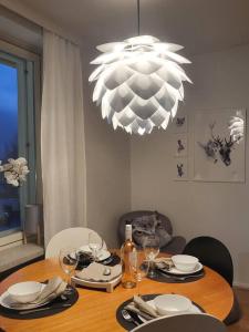 Restaurace v ubytování Arctic Fauna top floor apartment