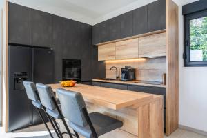 Kuchyň nebo kuchyňský kout v ubytování Villa Magdalena Kaštela