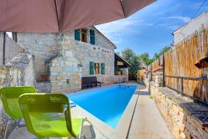 Πισίνα στο ή κοντά στο Villa Dani