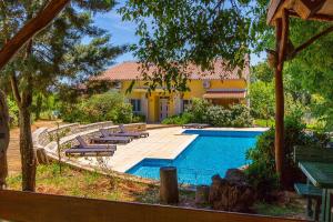 Fotografie z fotogalerie ubytování Appartement mit großem Pool, Volleyballfeld, Tischtennis und Tischfußball v destinaci Valtura