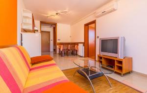 Fotografie z fotogalerie ubytování Appartement mit großem Pool, Volleyballfeld, Tischtennis und Tischfußball v destinaci Valtura