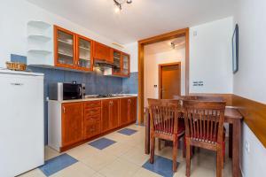 Fotografie z fotogalerie ubytování Ferienwohnung mit großem Pool, Klima, WLAN, Tischtennis v destinaci Valtura