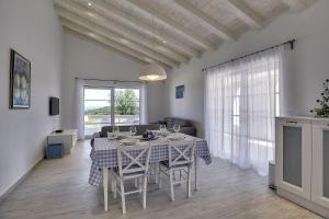 Fotografia z galérie ubytovania Schöne Finca mit privatem Pool, Klima, WLAN, Terrasse, Grill v destinácii Kavran