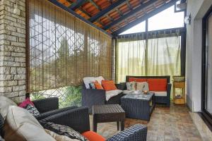 Zdjęcie z galerii obiektu Tolle Ferienwohnung mit großem Pool, Klima, WLAN, BBQ w Puli