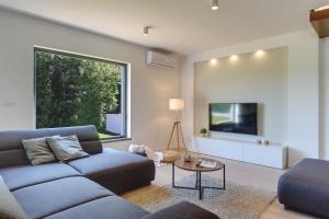 Fotografie z fotogalerie ubytování Villa mit privatem Pool, WLAN, 4 Klimas und tollem BBQ-Bereich v destinaci Loborika