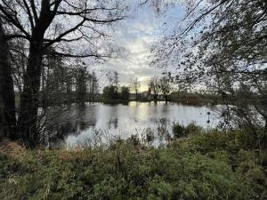 Fotografija v galeriji nastanitve Ferienhaus Tribsees - Urlaub auf drei Etagen mit Sauna und Kanu v mestu Tribsees