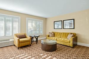 Posezení v ubytování Marin Suites Hotel