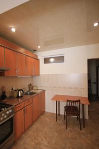 Cucina o angolo cottura di Republic Square Apartment