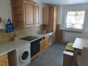 A cozinha ou kitchenette de Ferienwohnung im Fichtelgebirge