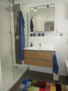 Koupelna v ubytování NEU! Ferienwohnung Hofblick