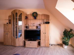 Kuchyň nebo kuchyňský kout v ubytování NEU! Komfort Ferienwohnung Himmelsblick Fehmarn