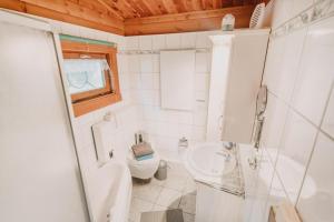 Ένα μπάνιο στο NEU! Komfort Ferienhaus Tannenrauschen +8 φωτογραφίες