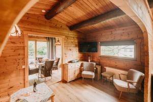 Χώρος καθιστικού στο NEU! Komfort Ferienhaus Tannenrauschen