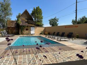 Fotografia z galérie ubytovania Luxe et sérénité : jacuzzi, sauna, piscine chauffée, home-cinéma et plus près du Mans - FR-1-410-396 v destinácii Yvré-lʼÉvêque