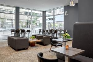 Posezení v ubytování The Westin Calgary