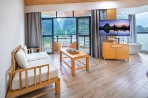 טלויזיה ו/או מרכז בידור ב-Qingshan Yuandai Boutique Homestay Yangshuo