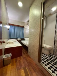 Koupelna v ubytování Piaget guest house