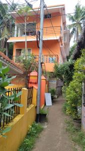 El edificio en el que está el hotel