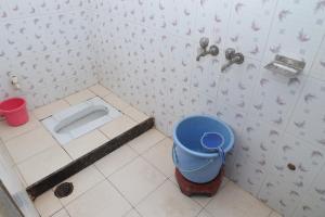Koupelna v ubytování Hotel laxminarayan