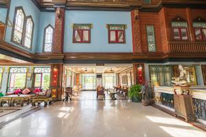 Posezení v ubytování Ayodhaya Palace Beach Resort - SHA Plus certified
