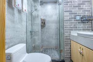 חדר רחצה ב-Qingshan Yuandai Boutique Homestay Yangshuo