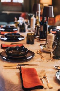 山林小屋内部或周边提供的食物
