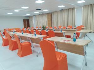 Konferenční prostory v ubytování Lemaiyan Suites + 37 fotografií