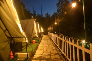 Fotografie z fotogalerie ubytování Himtrek Riverside Camps, Kasol v destinaci Kasol