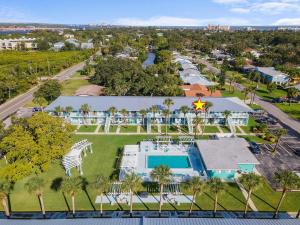 Bazén v ubytování Coronado Arms Condominiums B-18 nebo v jeho okolí