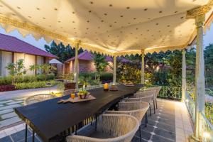 Surpura Bagh - A Luxury Boutique Resort外面的花园