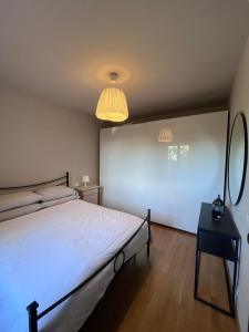 Letto o letti in una camera di Le case di Anita in Toscana - Arezzo