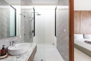 Ảnh trong thư viện ảnh của Noix De Coco - Modern 4 BR Villa ở Canggu