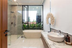 Ảnh trong thư viện ảnh của Noix De Coco - Modern 4 BR Villa ở Canggu