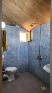 Koupelna v ubytování Mango Lodge Gambia