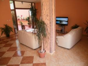 Gallery image of EUROPA Guest House in Kiten