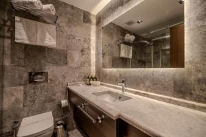 Koupelna v ubytování B'İSTANBUL HOTEL + 37 fotografií