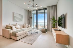 TV a/nebo společenská místnost v ubytování Address JBR Marina Views, Address Beach Resort Residence, Dubai Marina - Mint Stay