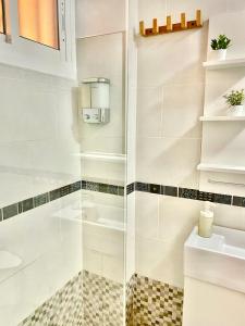 Kúpeľňa v ubytovaní LUXURY SUITES MINERVA beach