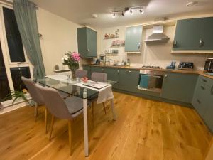 Gallery image of Luxury flat in Central Street near Glastonbury in Street