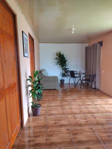 Fotografie z fotogalerie ubytování La Fortuna Living Room v destinaci Fortuna