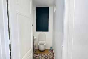 Koupelna v ubytování Élégant*Epoxy*Design&Décor