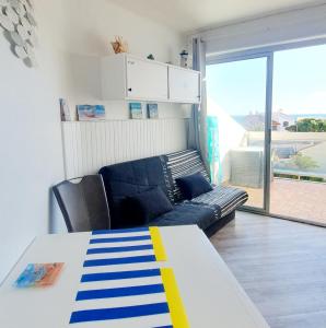 Posedenie v ubytovaní La Plage Du Lido - front de mer - travaux recents + 26 fotografií