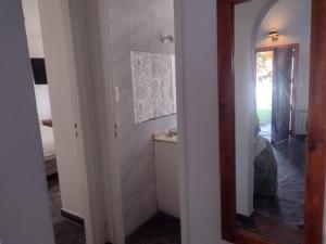 Et badeværelse på Ph a tres cuadras de la playa + 19 billeder