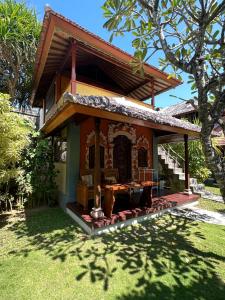 Ketut Losmen Bungalows Lembongan外面的花园