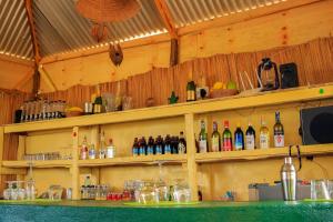 Drankjes bij Little Amanya Camp
