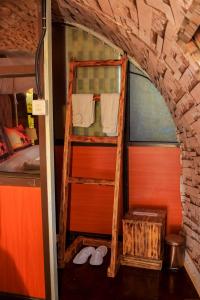 Een bed of bedden in een kamer bij Little Amanya Camp